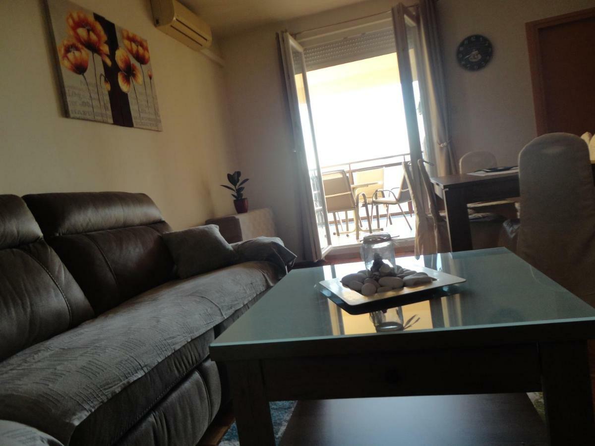Sunset Red Apartment